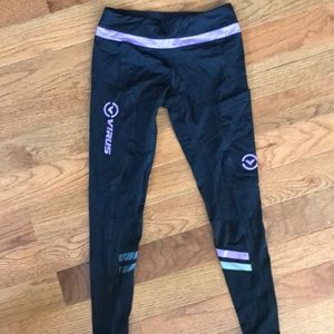 Virus leggings